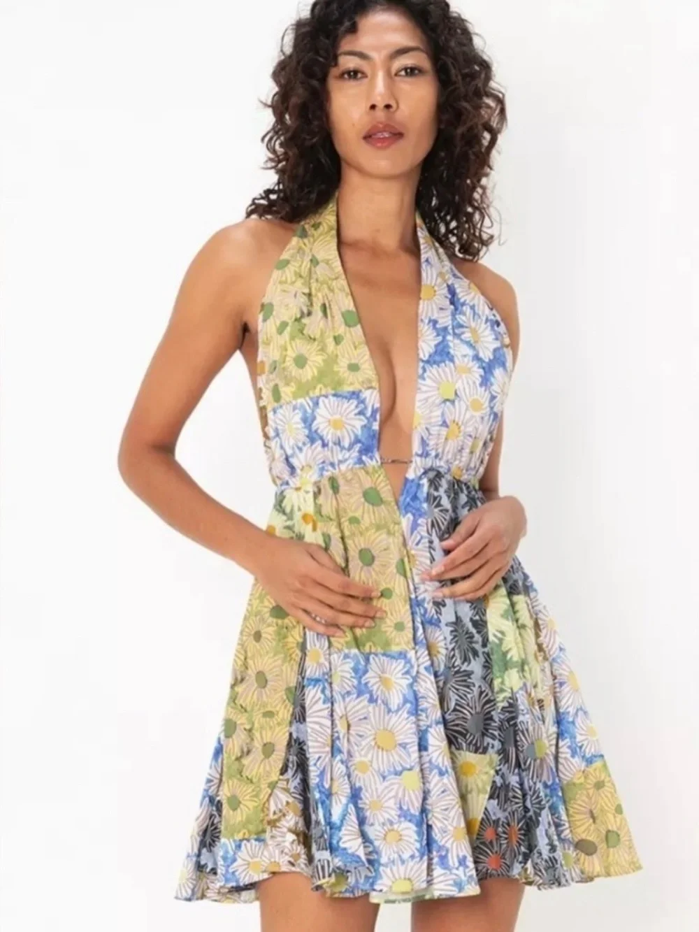zara halter neck floral dress | Dresses | Nwot Zara Mini Daisy Patchwork Print Backless Deep V Size Xl Colour: LEOPARD PRINT